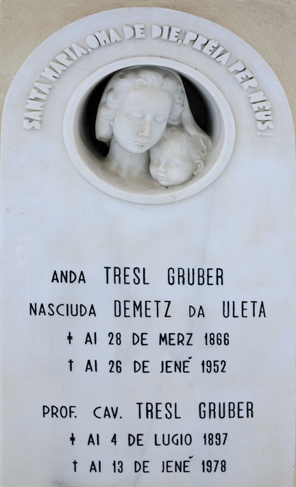 Grabstein Tresl Gruber in St. Christina Gröden